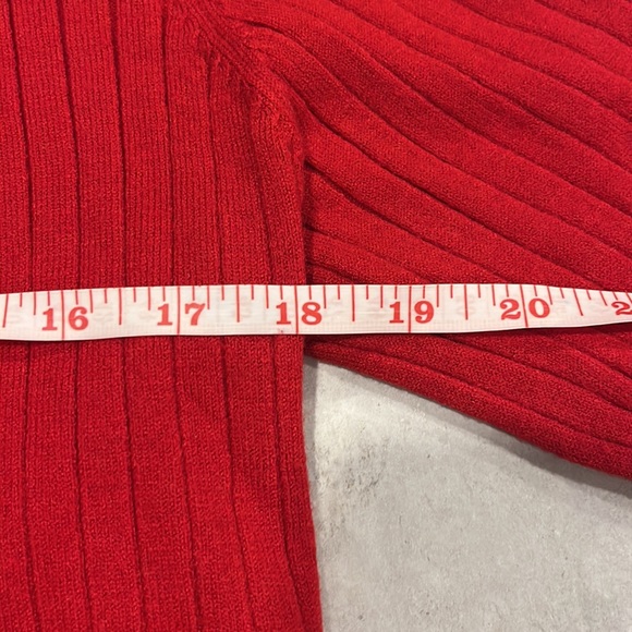 Sweater - Picture 6 of 7